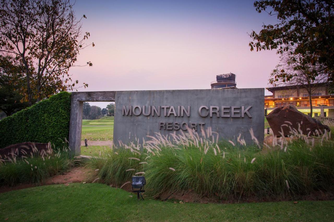 Mountain Creek Golf Resort & Residences Si Khio Exterior photo