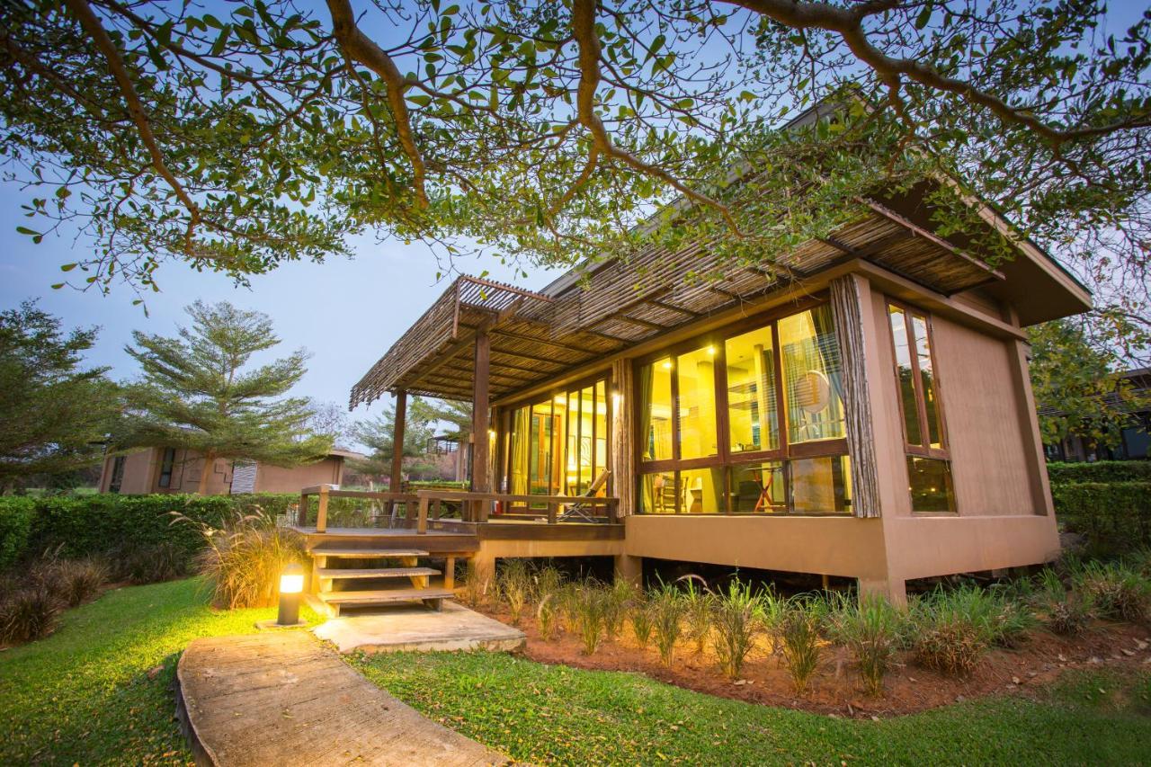Mountain Creek Golf Resort & Residences Si Khio Exterior photo